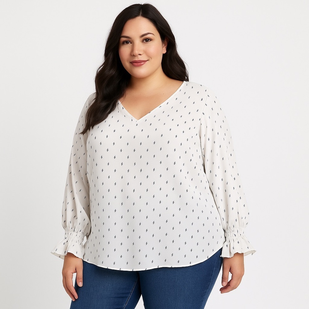 Vince Camuto Cream Blouse with Subtle Pattern - Picture 1 of 10